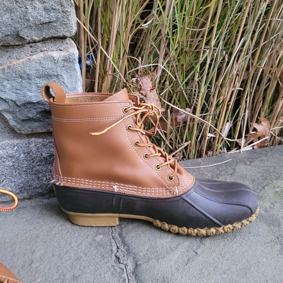 L.L.Bean thinsulate lined duck boots - Picture 3 of 14